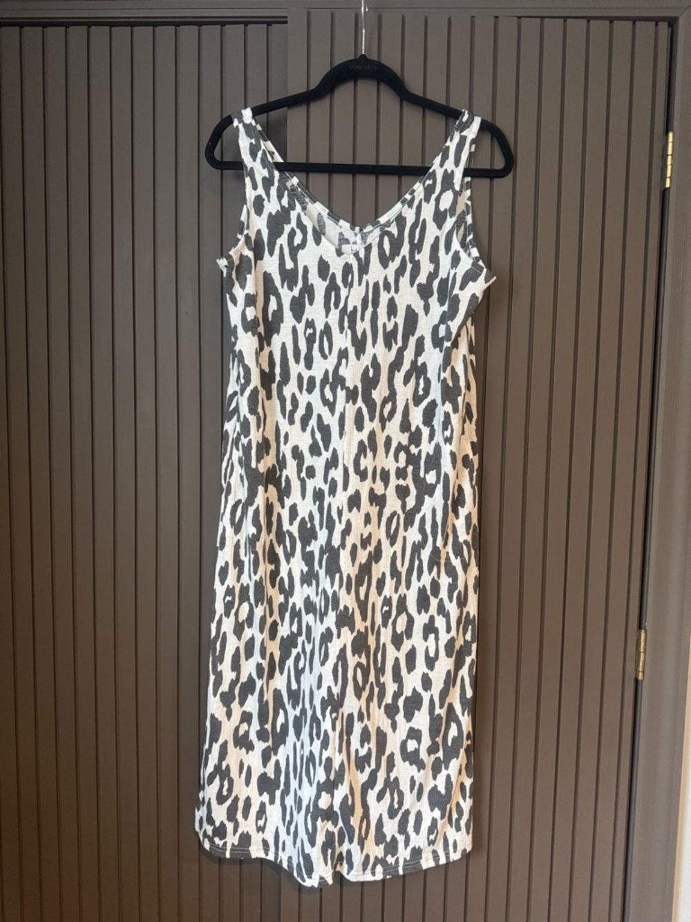 Nicole M Summer Comfort Sleeveless Leopard Print Slip Dress in Black & White
